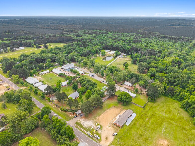 More Photos Of 3949 Highway 43 N, Brandon Rehabilitation Center For Sale