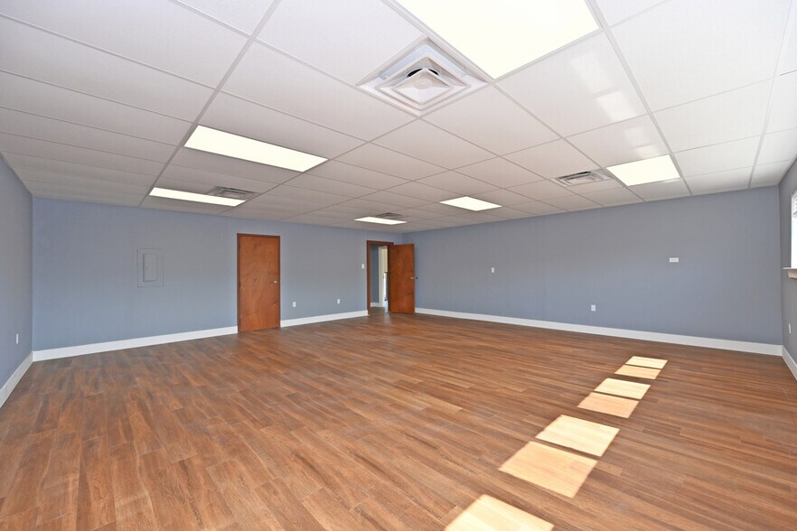 More Photos Of 7334-7340 Kingsgate Way, West Chester Restaurant For Lease