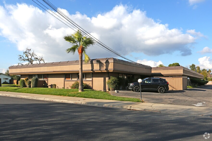 More Photos Of 1629 Pollasky Ave, Clovis Office For Sale
