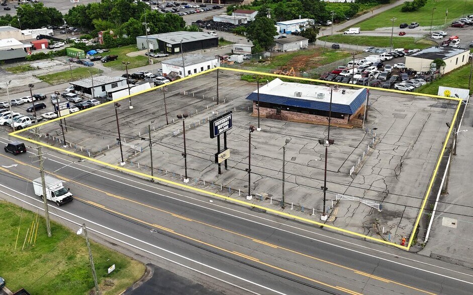 More Photos Of 6005 Charlotte Pike, Nashville Land For Lease