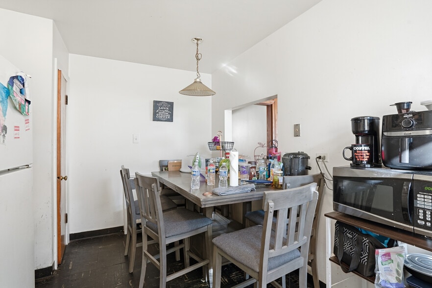 More Photos Of 10835 S Western Ave, Chicago Apartments For Sale
