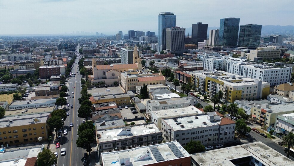 More Photos Of 2809 W 8th St, Los Angeles Apartments For Sale