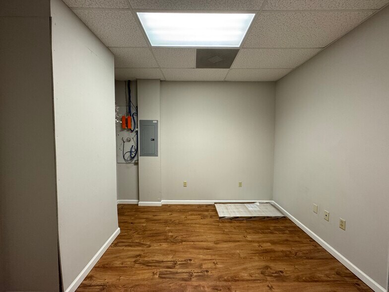 More Photos Of 624-630 Dolly Parton Pky, Sevierville Office For Lease