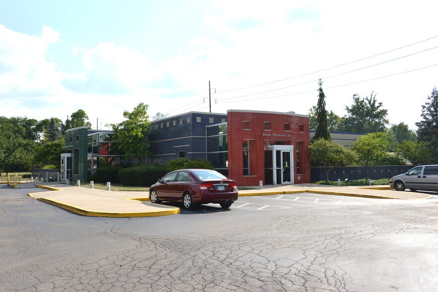 Primary Photo Of 1431 Business Center Ct, Dayton Medical For Lease