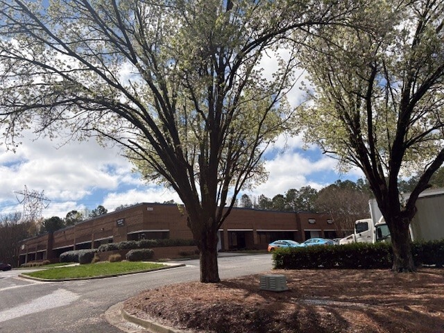 More Photos Of 6400 Atlantic Blvd, Norcross Unknown For Lease