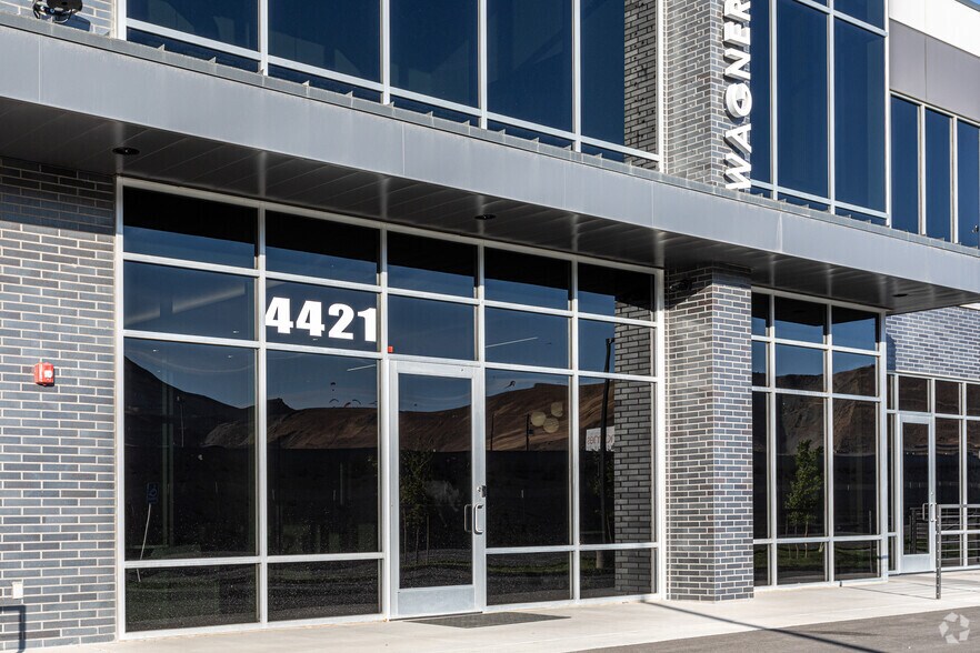 More Photos Of 4421 N Thanksgiving Way, Lehi Office For Lease