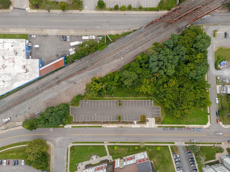 More Photos Of 329 N Pearl St, Albany Land For Sale