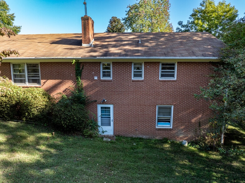 More Photos Of 1704 Old Brook Rd, Charlottesville Specialty For Sale
