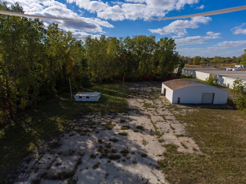 More Photos Of 3905 32nd St, Port Huron Truck Terminal For Sale