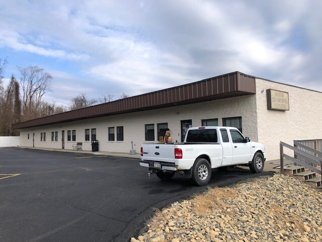 More Photos Of 110 Daniel Dr, Uniontown Unknown For Lease