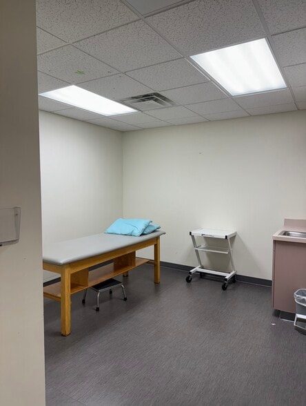 More Photos Of 177 Meadowbrook Ln, Duncansville Rehabilitation Center For Lease