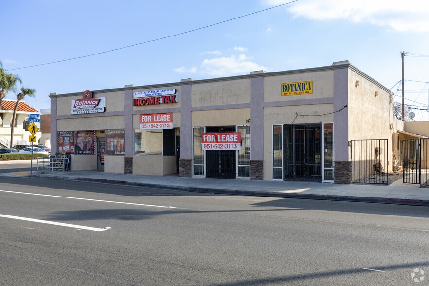 Primary Photo Of 325-329 E Florida Ave, Hemet Storefront For Lease