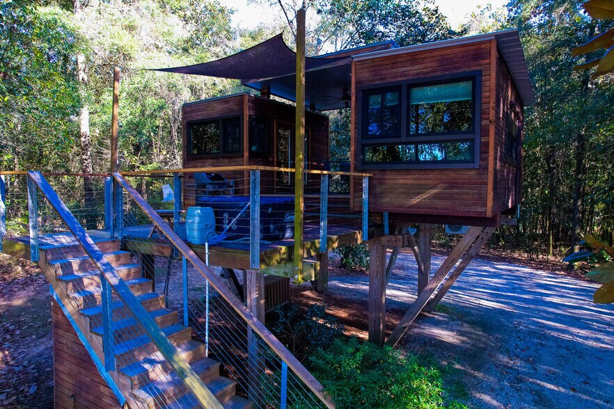 More Photos Of 7009 Creek Stone Rd, Milton Lodge Meeting Hall For Sale