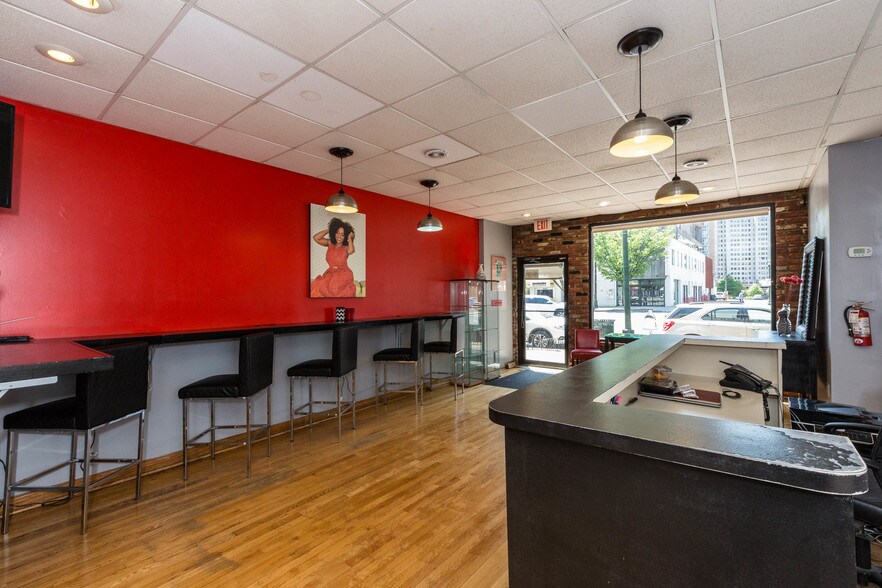 More Photos Of 8227 Georgia Ave, Silver Spring Storefront Retail Office For Lease