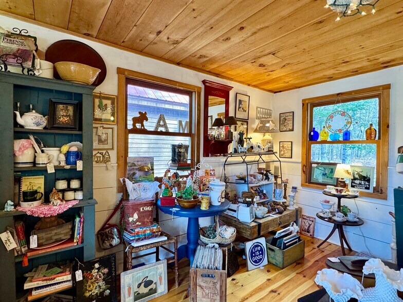 More Photos Of 2659 NH Route 16, Albany General Retail For Sale