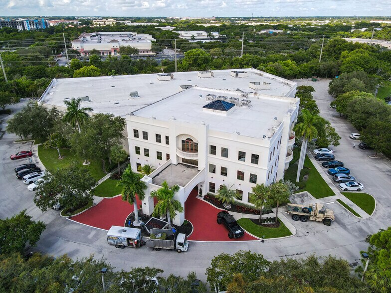 Primary Photo Of 701 Park of Commerce Blvd, Boca Raton Light Distribution For Lease