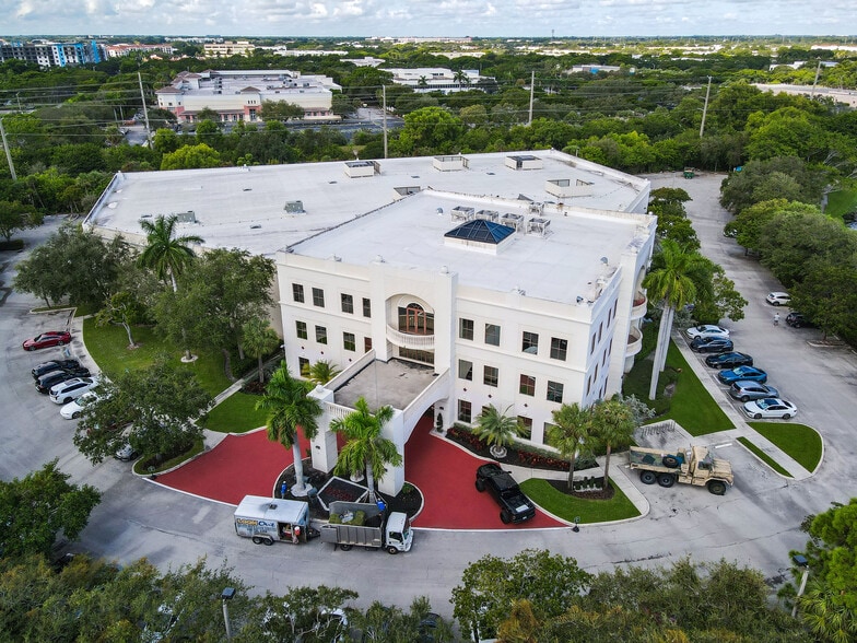 Primary Photo Of 701 Park of Commerce Blvd, Boca Raton Light Distribution For Lease