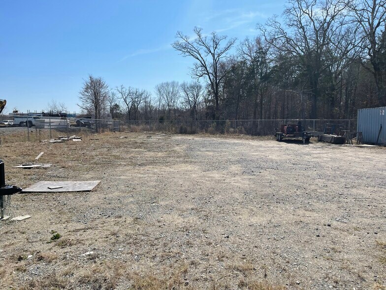 More Photos Of 4950 Stough Rd SW, Concord Flex For Sale