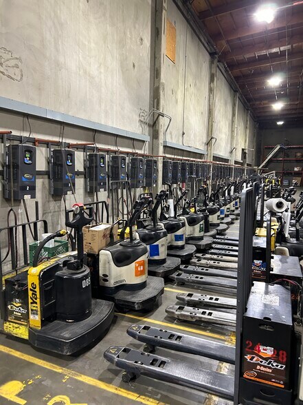 More Photos Of 2674 Vassar Ave, Merced Refrigeration Cold Storage For Sale