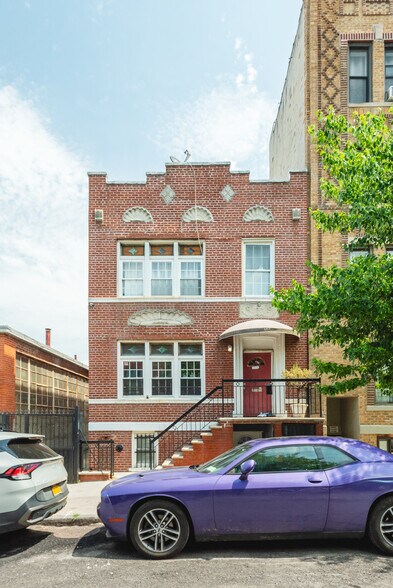 More Photos Of 195 30th St, Brooklyn Apartments For Sale