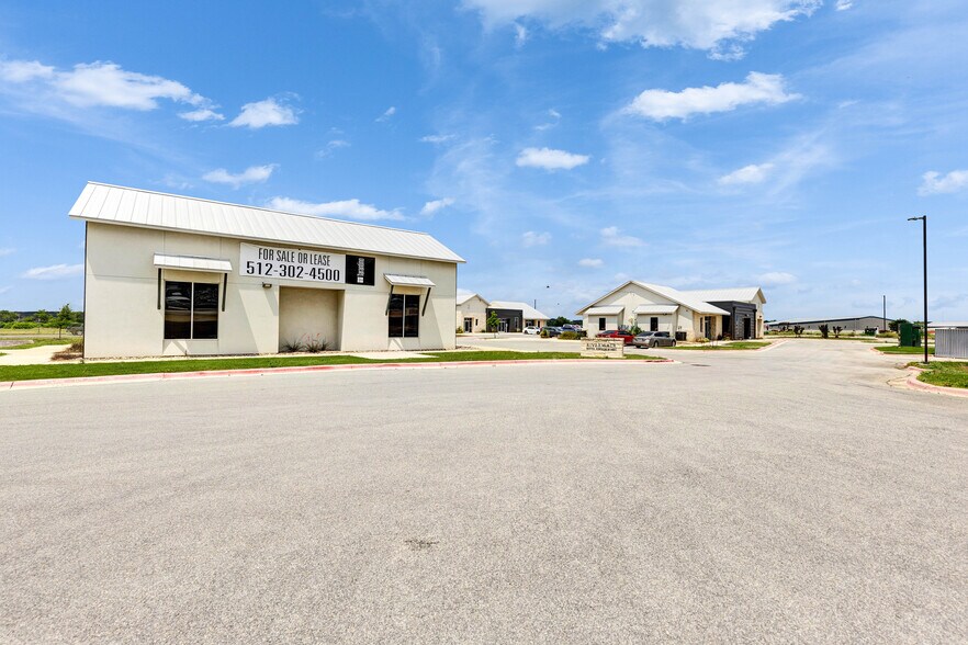More Photos Of 120 Riverwalk Dr, San Marcos Office For Sale