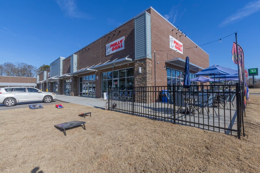 More Photos Of 6516 State Park Rd, Travelers Rest Storefront For Lease