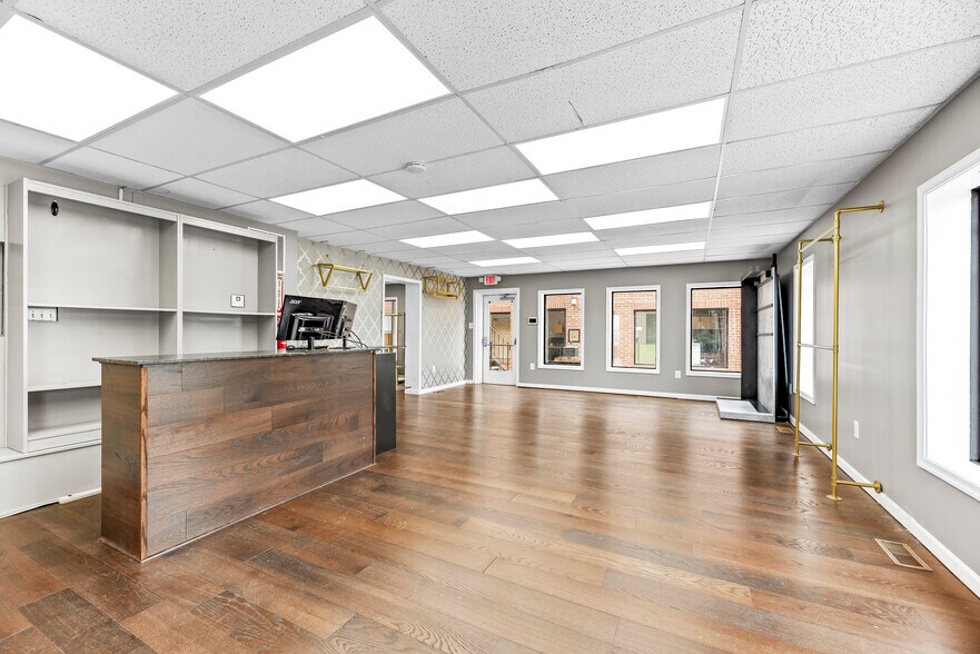More Photos Of 10351 Southern Maryland Blvd, Dunkirk Office For Sale