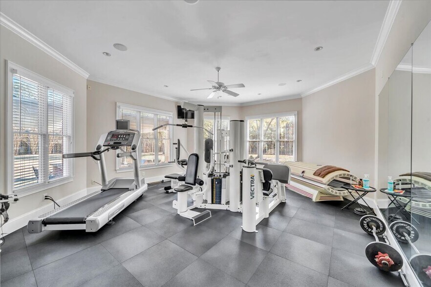 More Photos Of 2079 Highway 85, Senoia Specialty For Sale