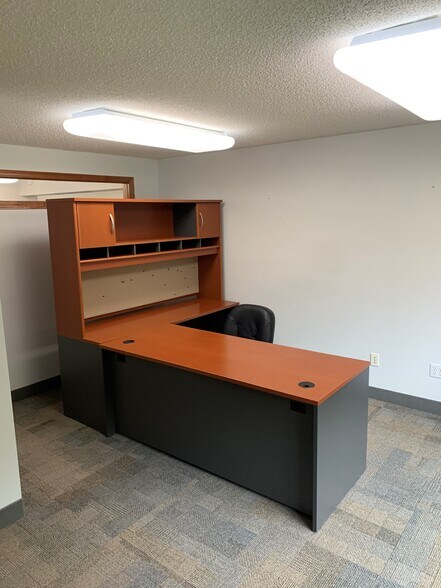 More Photos Of 5826 Blackshire Path, Inver Grove Heights Office For Lease
