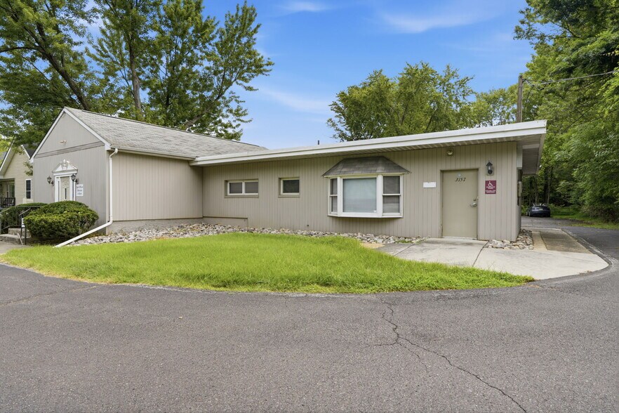 More Photos Of 3157 Mechanicsville Rd, Eddington Medical For Sale