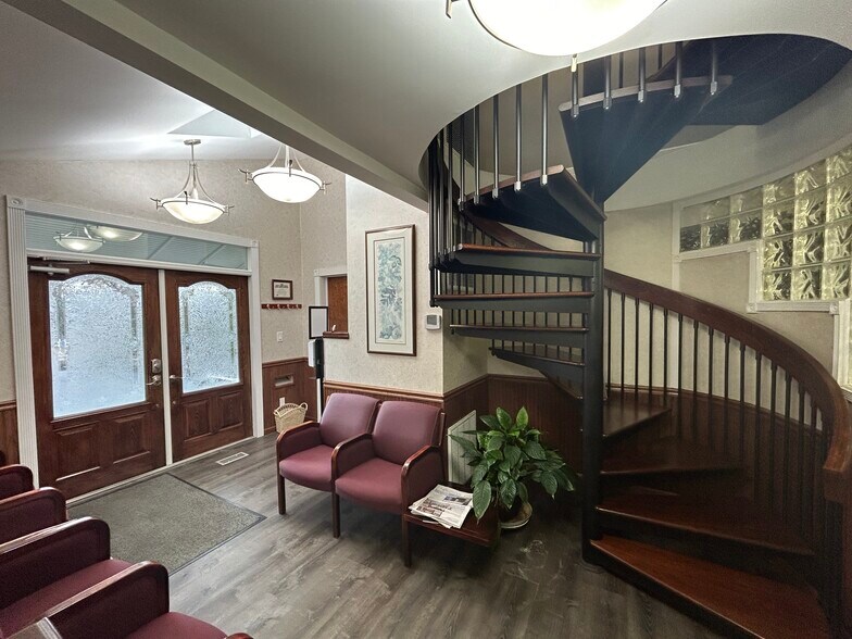 More Photos Of 191 Terry Rd, Smithtown Loft Creative Space For Sale