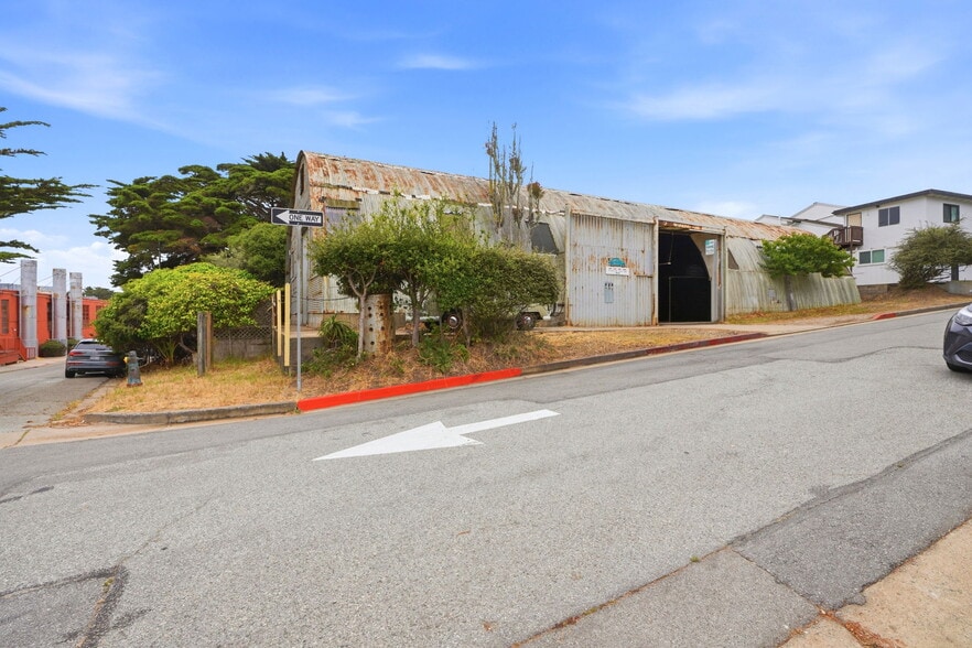 More Photos Of 119 Dewey St, Pacific Grove Auto Repair For Sale