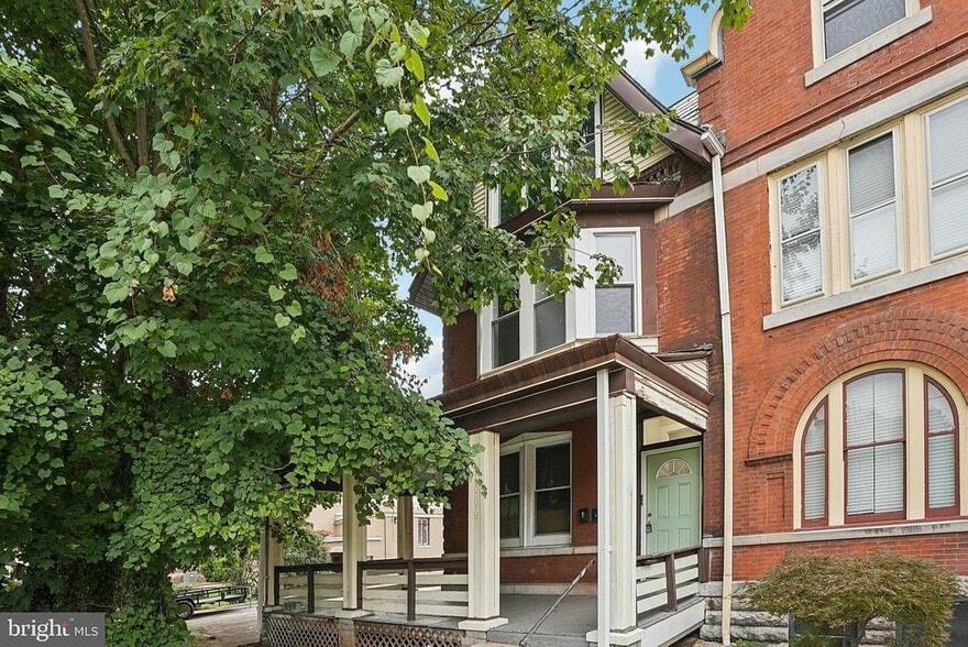 Primary Photo Of 1009 W Main St, Norristown Apartments For Lease