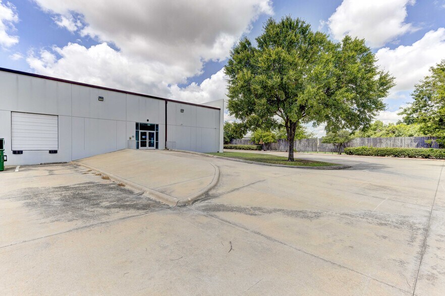 More Photos Of 9100 Hwy 290 E, Austin Research And Development For Sale