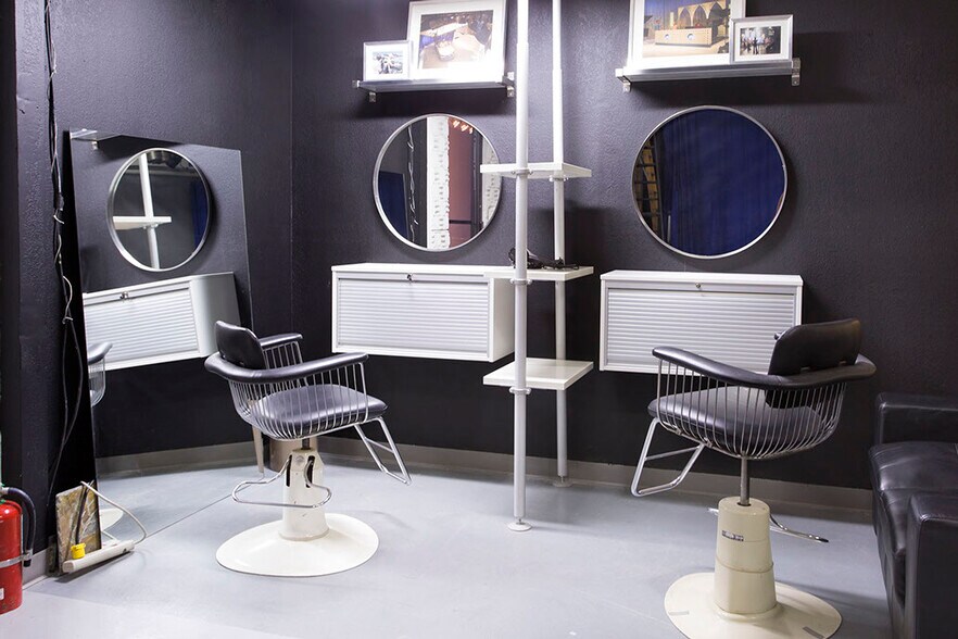 More Photos Of 1957 E Irving Blvd, Irving Movie Radio TVStudio For Sale