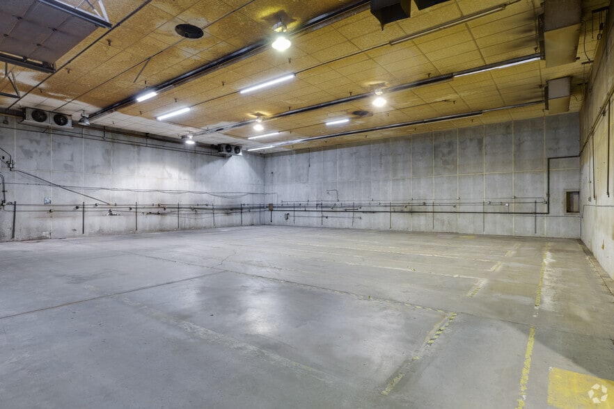 More Photos Of 260 S Hibbert St, Mesa Warehouse For Lease