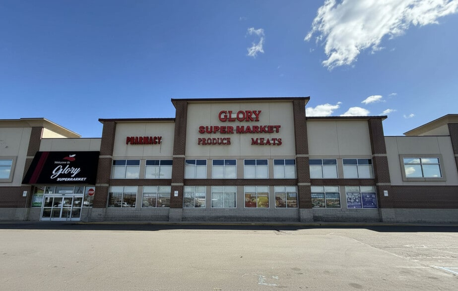 More Photos Of 22100-22150 Coolidge Hwy, Oak Park Storefront For Lease