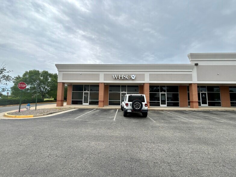 Primary Photo Of 2521-2537 Cowan Blvd, Fredericksburg Office For Sale