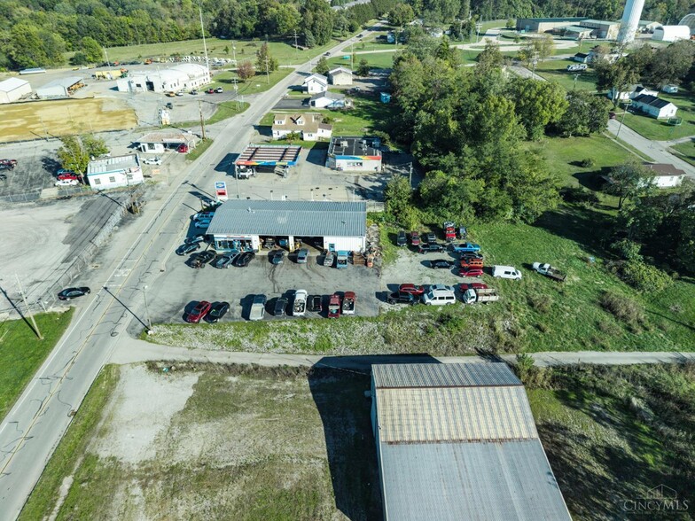 More Photos Of 487 E Main St, Hillsboro Flex For Sale