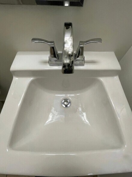 More Photos Of 101 Conner Dr, Chapel Hill Medical For Lease