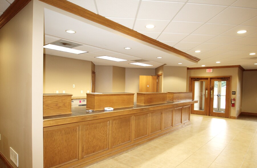 More Photos Of 285 E Reagan Dr, Medina Office For Lease
