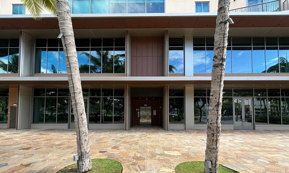 More Photos Of 2080 Kalakaua Ave, Honolulu Hotel For Sale