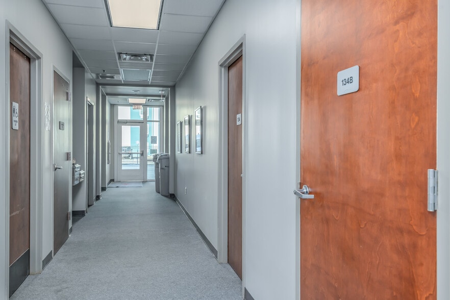 More Photos Of 5015 Woods Crossing Rd, Montgomery Office For Sale