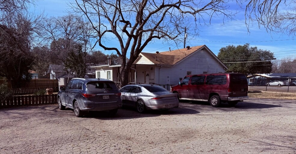More Photos Of 4019 Menchaca Rd, Austin Multifamily For Sale