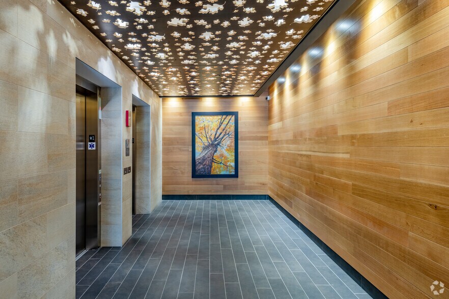 More Photos Of 2921 Landmark Pl, Madison Office For Sale