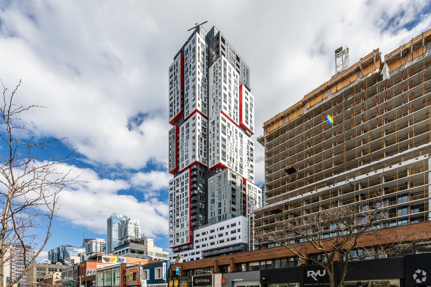 Primary Photo Of 310-318 Richmond St W, Toronto Apartments For Lease