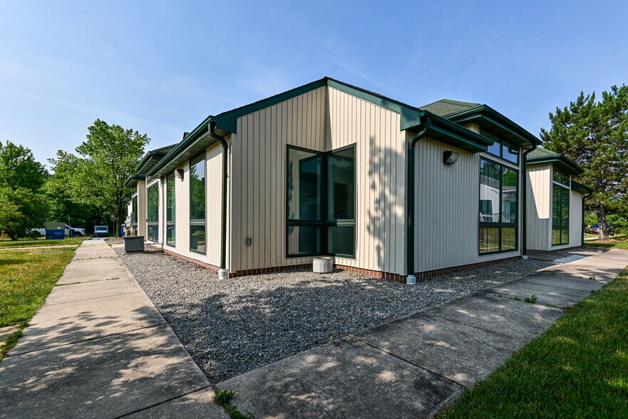 More Photos Of 908 Churchmans Road Ext, New Castle Office For Lease