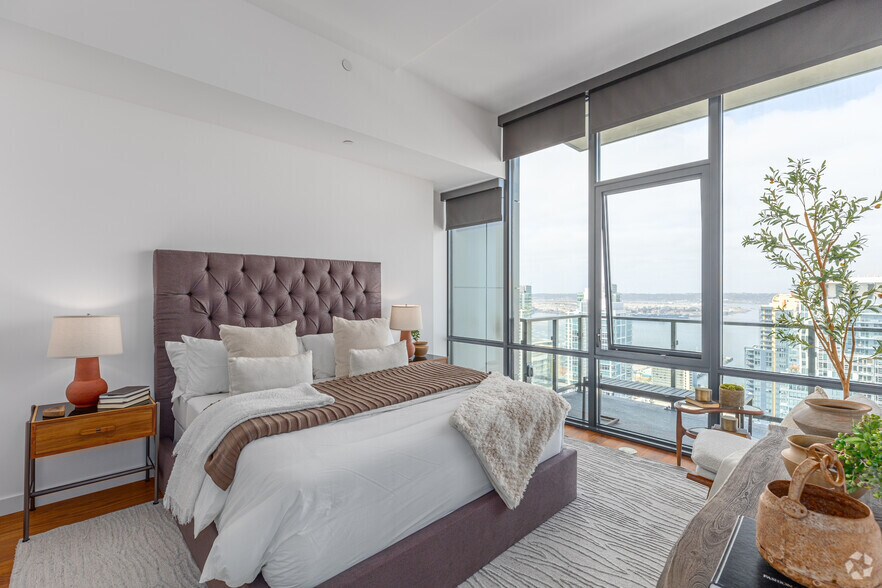 More Photos Of 1331 Columbia St, San Diego Apartments For Lease