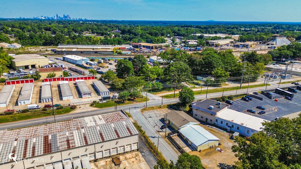 More Photos Of 1464 Willingham Dr, East Point Light Distribution For Sale