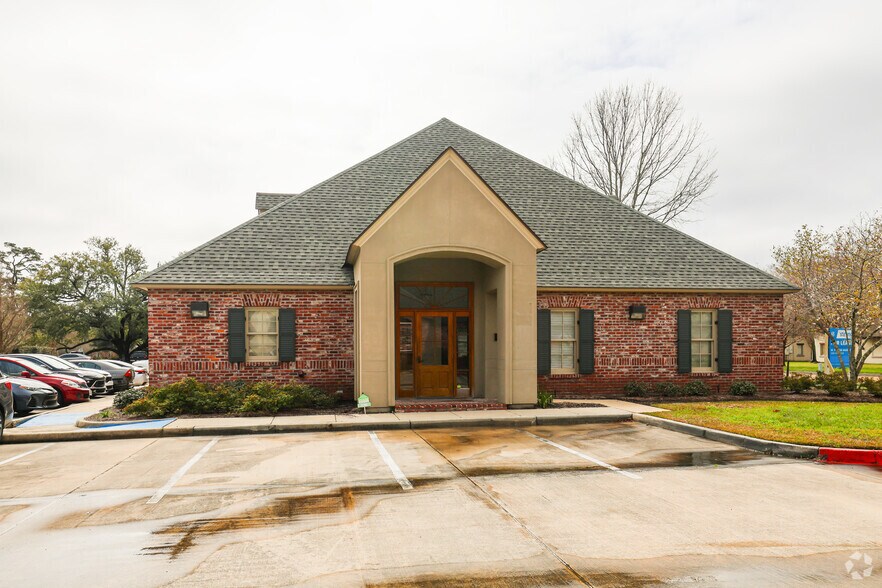 More Photos Of 4701 Bluebonnet Blvd, Baton Rouge Office For Sale
